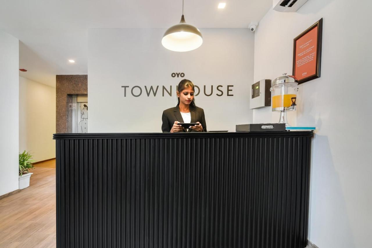 Oyo Townhouse 238 Ulsoor Hotel Bangalore Bagian luar foto